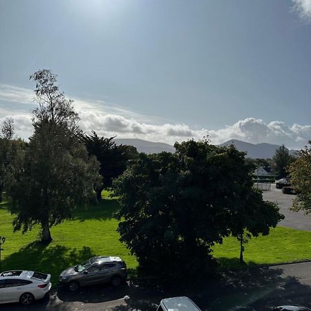 Spacious 2 Bedroom Apartment In Killarney Exterior photo
