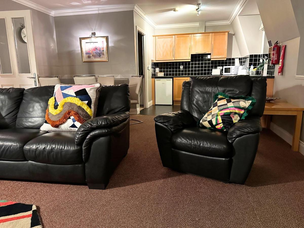 Spacious 2 Bedroom Apartment In Killarney Exterior photo