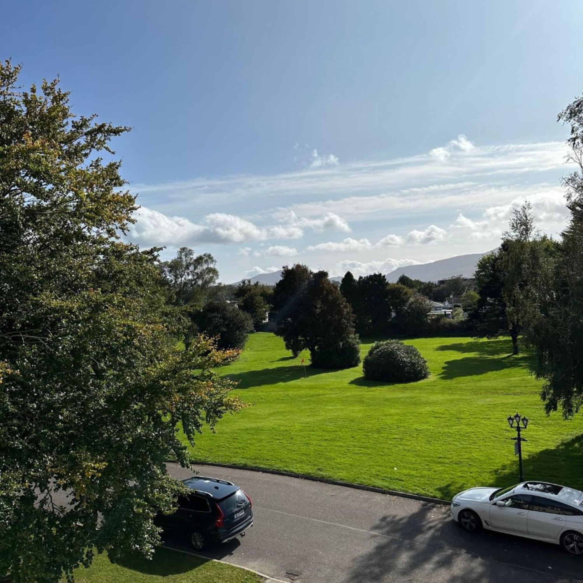 Spacious 2 Bedroom Apartment In Killarney Exterior photo